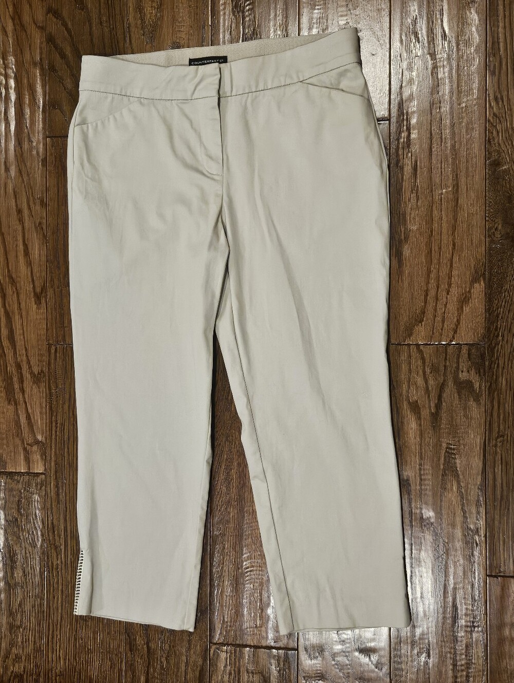 Counterparts Women's Cropped Capri Pants, khaki - Size 6